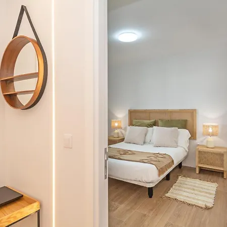 Luxury Views 2br House - Private Parking *
