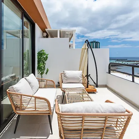 Luxury Views 2br House - Private Parking Apartment *
